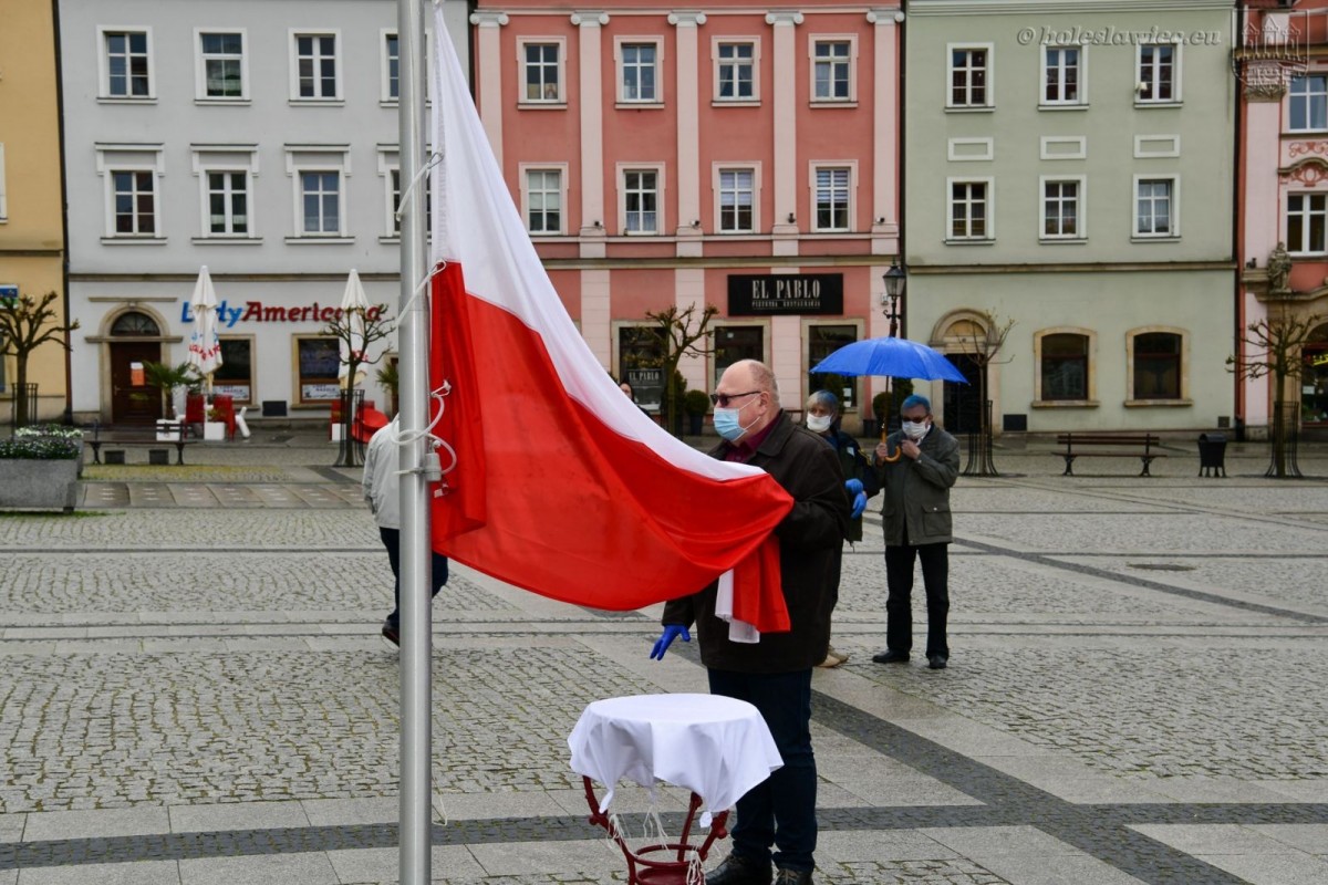 Biało-Czerwona na bolesławieckim Rynku