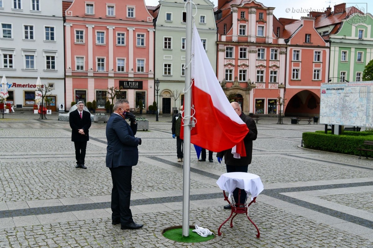 Biało-Czerwona na bolesławieckim Rynku