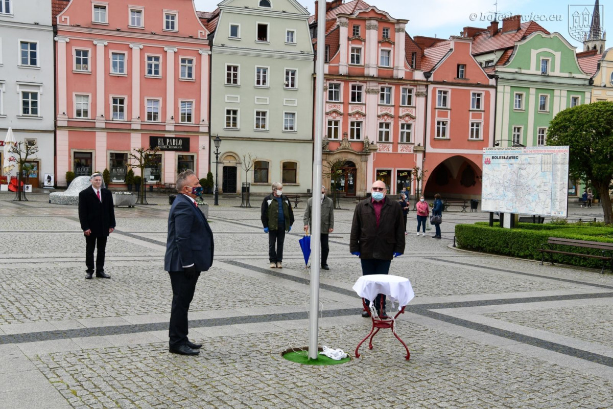 Biało-Czerwona na bolesławieckim Rynku