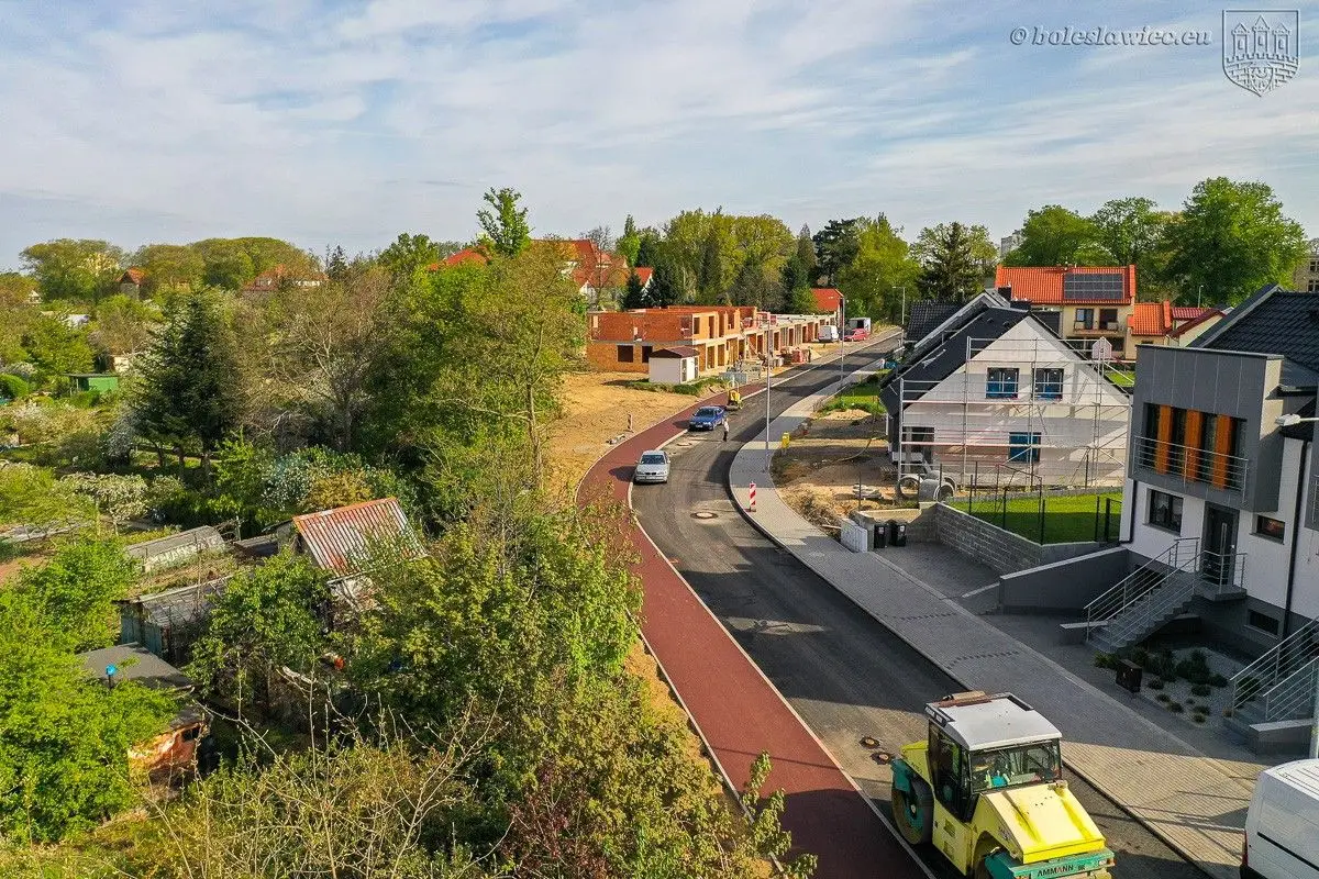 Budowa drogi przy ulicy Jagiellonów w Bolesławcu