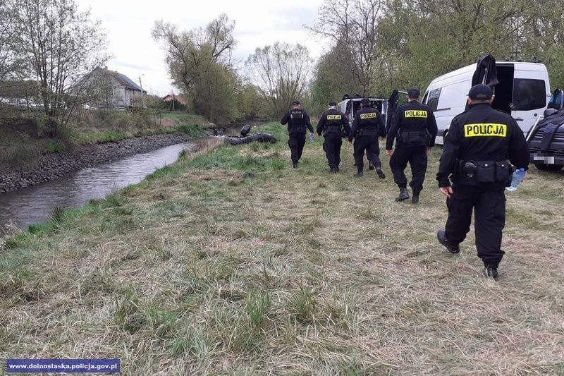 Poszukiwania Kacperka w Nowogrodźcu (powiat bolesławiecki) i okolicach