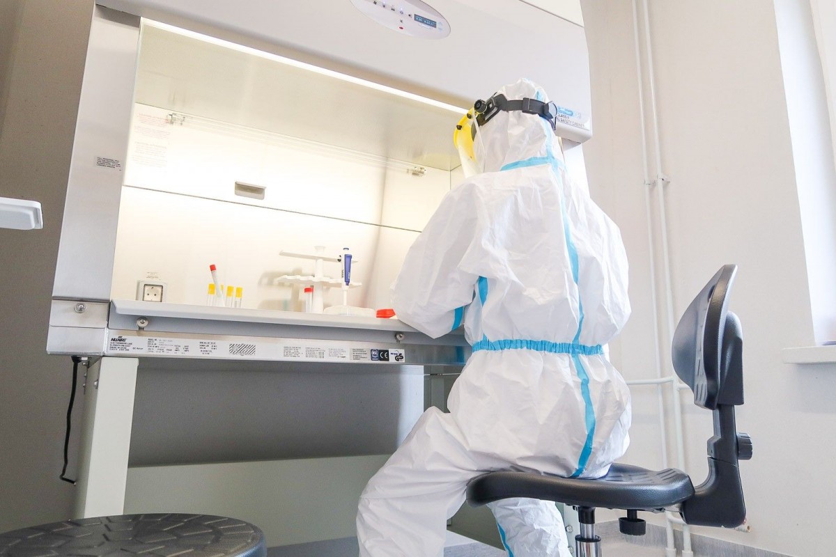 Laboratorium w szpitalu w Bolesławcu, gdzie będą prowadzone badania genetyczne na koronawirusa