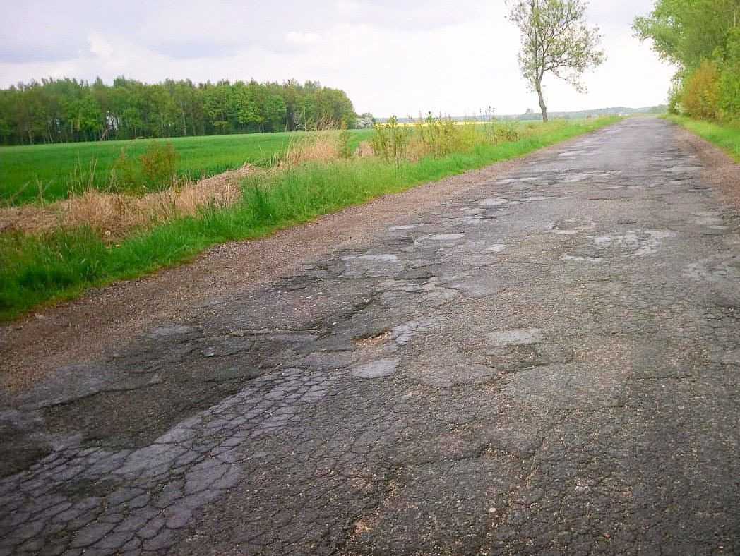 Dziurawa droga Ocice–Gościszów–Mściszów (powiat bolesławiecki–powiat lubański)