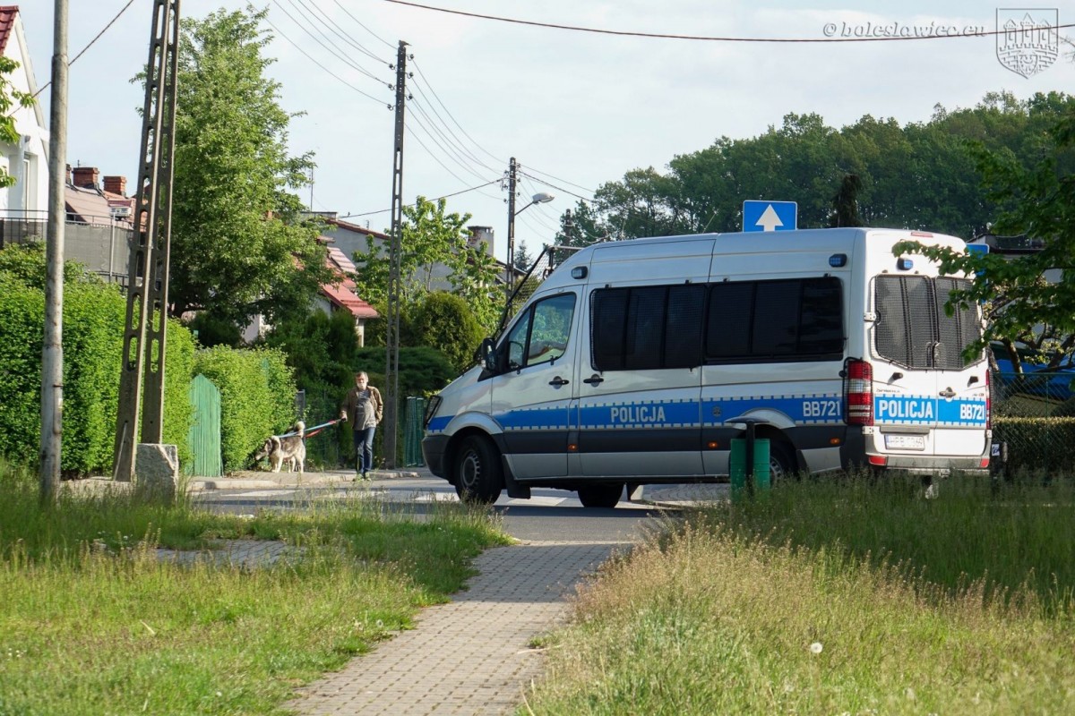 Akcja saperów przy ulicy Góralskiej w Bolesławcu