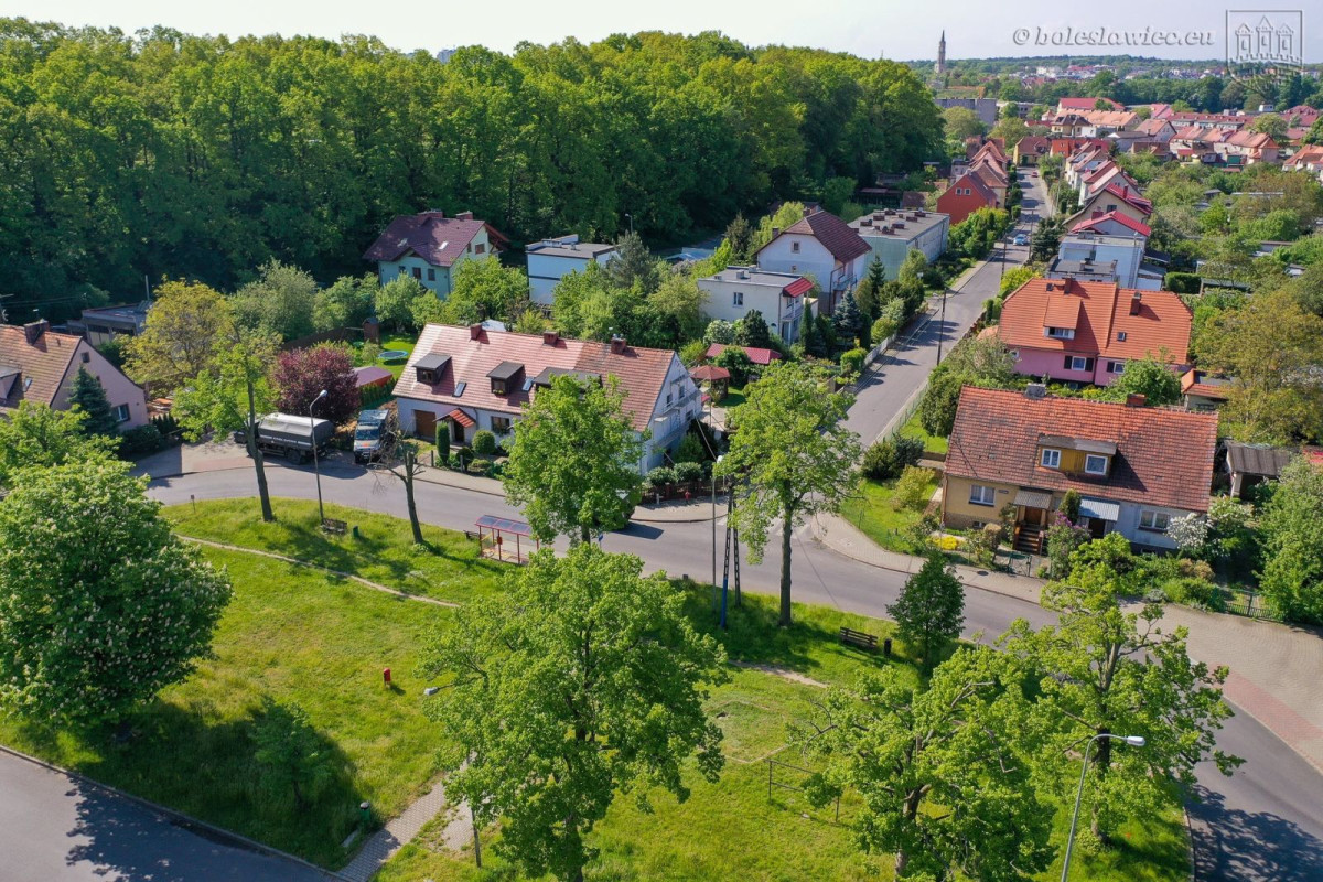 Akcja saperów przy ulicy Góralskiej w Bolesławcu