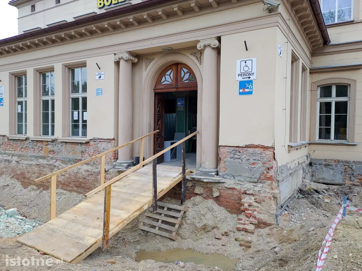 Remont dworca PKP w Bolesławcu