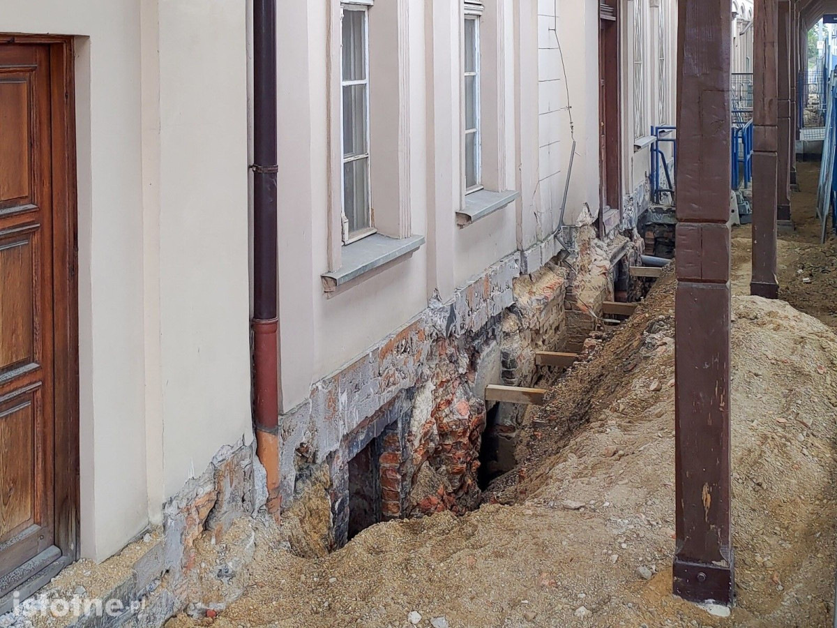 Remont dworca PKP w Bolesławcu