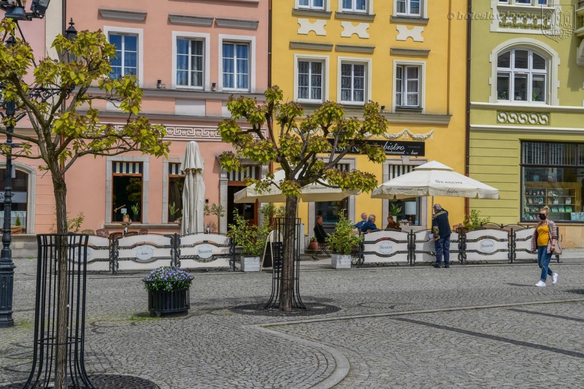 Na bolesławieckim Rynku działają ogródki kawiarniane