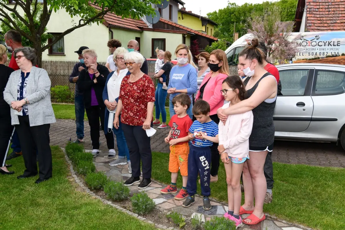 Przyjęcie-niespodzianka z okazji setnych urodzin Janiny Walenciejczyk z Bolesławca