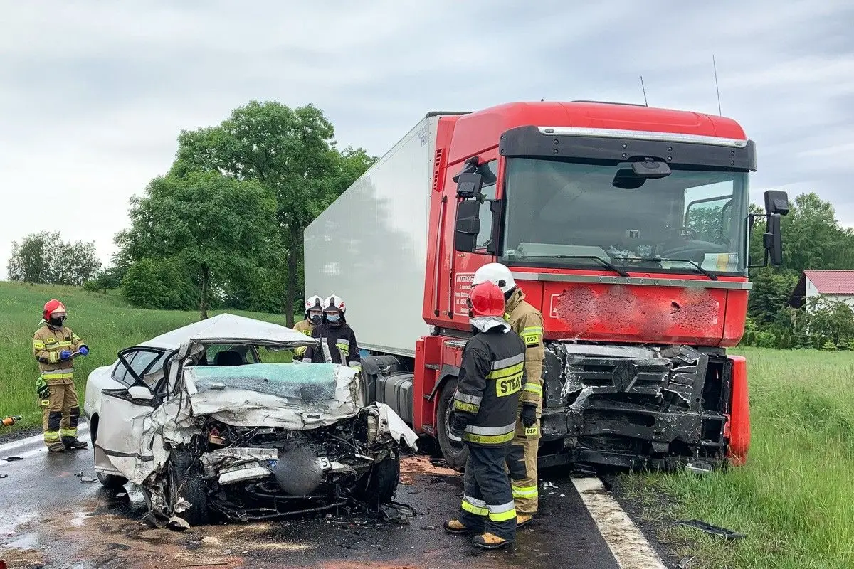 Wypadek w Tomaszowie Bolesławieckim (gmina Warta Bolesławiecka, powiat bolesławiecki)