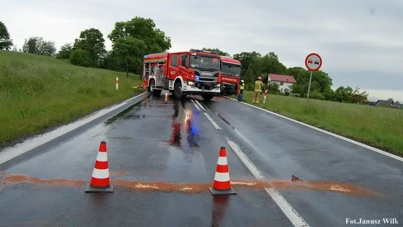 Wypadek w Tomaszowie Bolesławieckim (gmina Warta Bolesławiecka, powiat bolesławiecki)