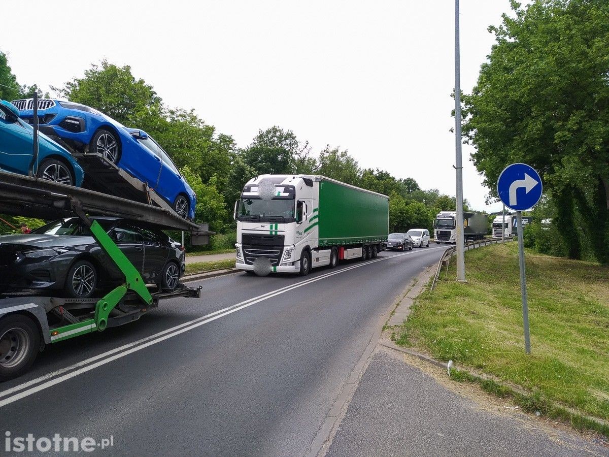 Korek na obwodnicy. Bolesławiec, 9 czerwca, po godz. 11:00