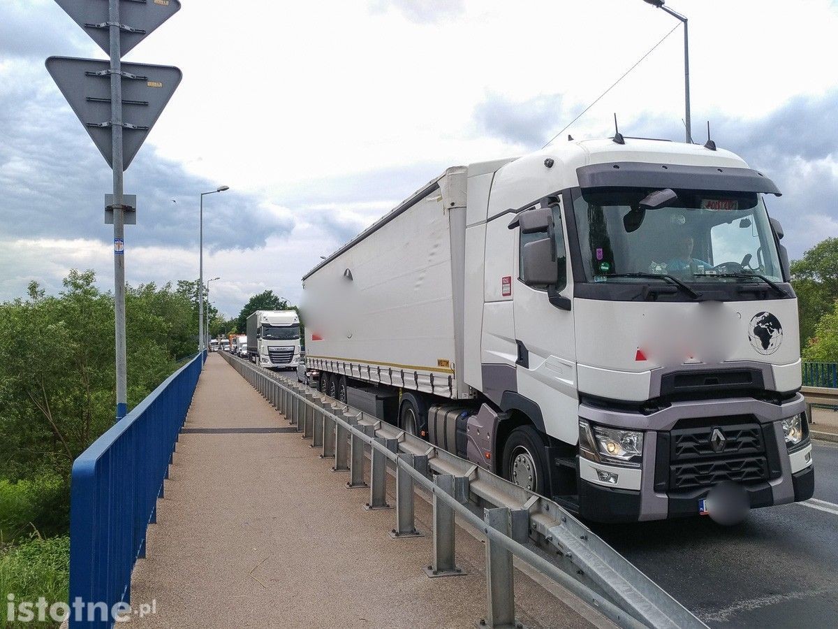 Korek na obwodnicy. Bolesławiec, 9 czerwca, po godz. 11:00