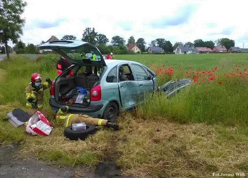 Niebezpiecznie na drogach: 9 groźnych zdarzeń w ciągu dziewięciu dni