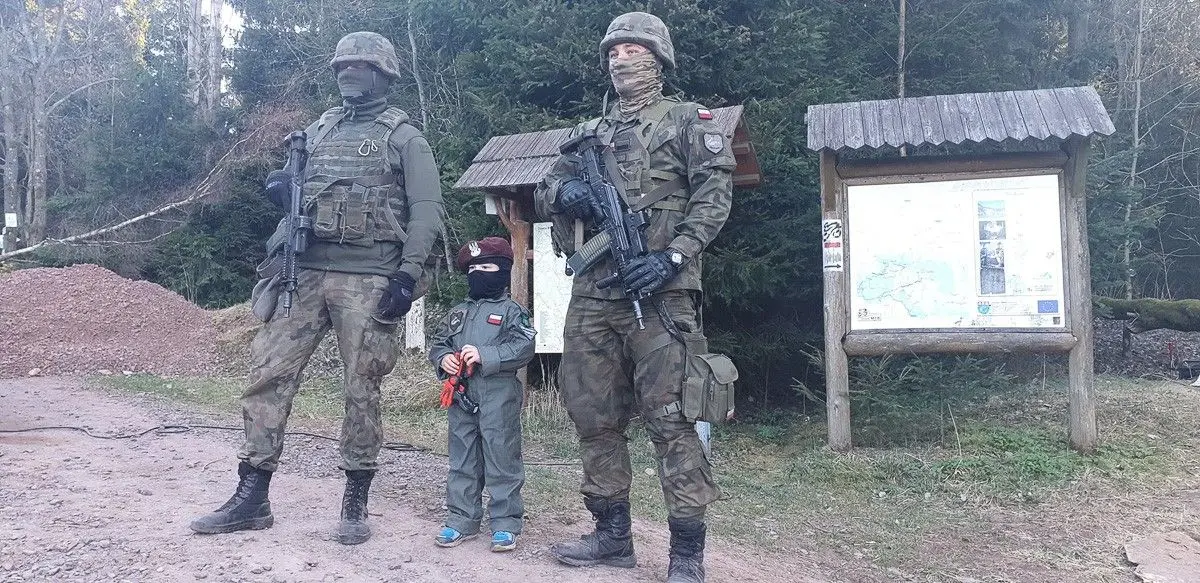 Pancerniacy ze Świętoszowa na granicach