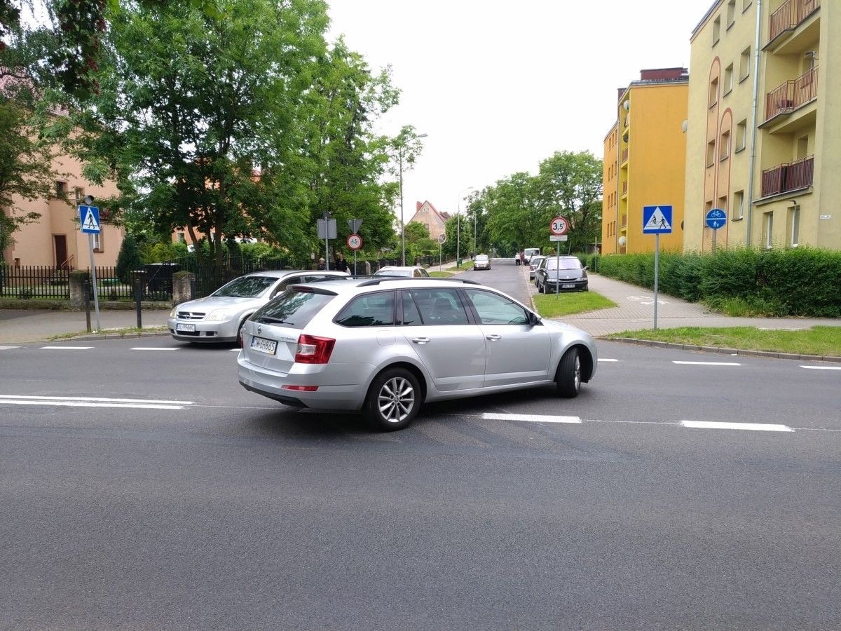Zmiana organizacji ruchu przy alei Tysiąclecia