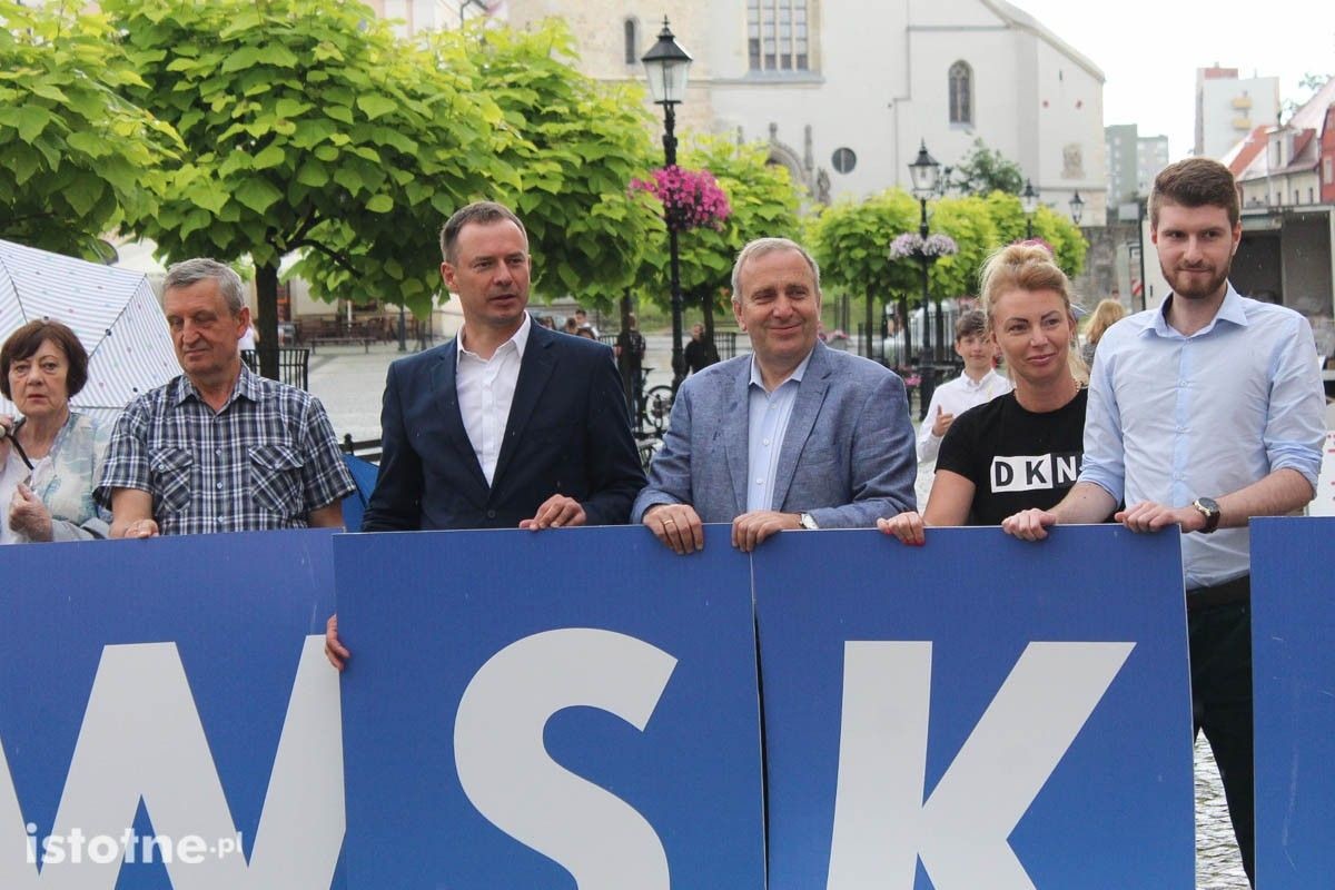 Politycy i sympatycy KO namawiali na głosowanie na Trzaskowskiego