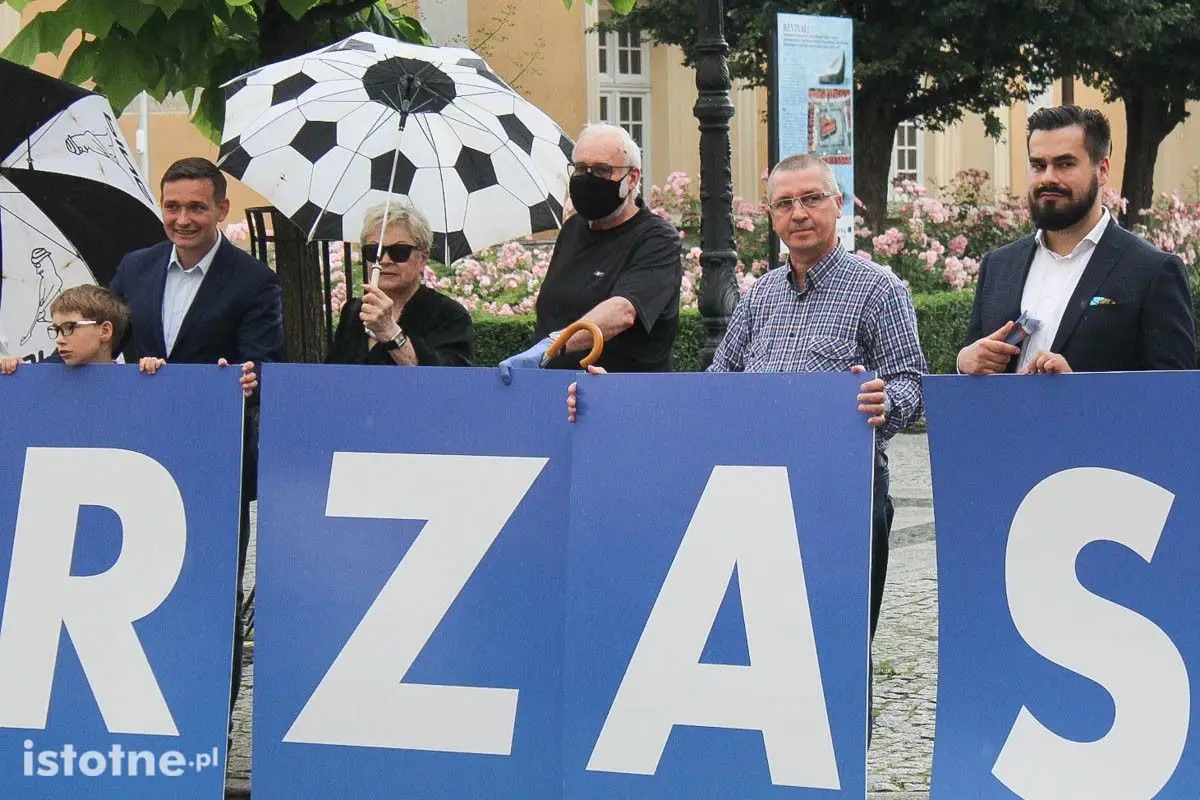 Politycy i sympatycy KO namawiali na głosowanie na Trzaskowskiego