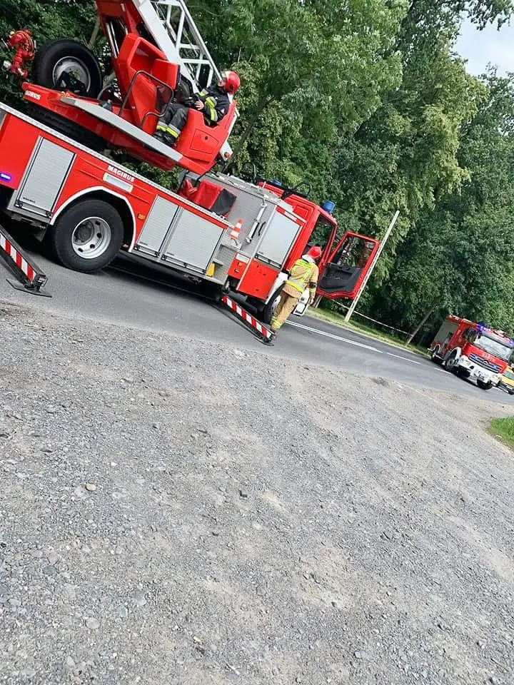 Akcja służb przy ulicy Jeleniogórskiej w Bolesławcu