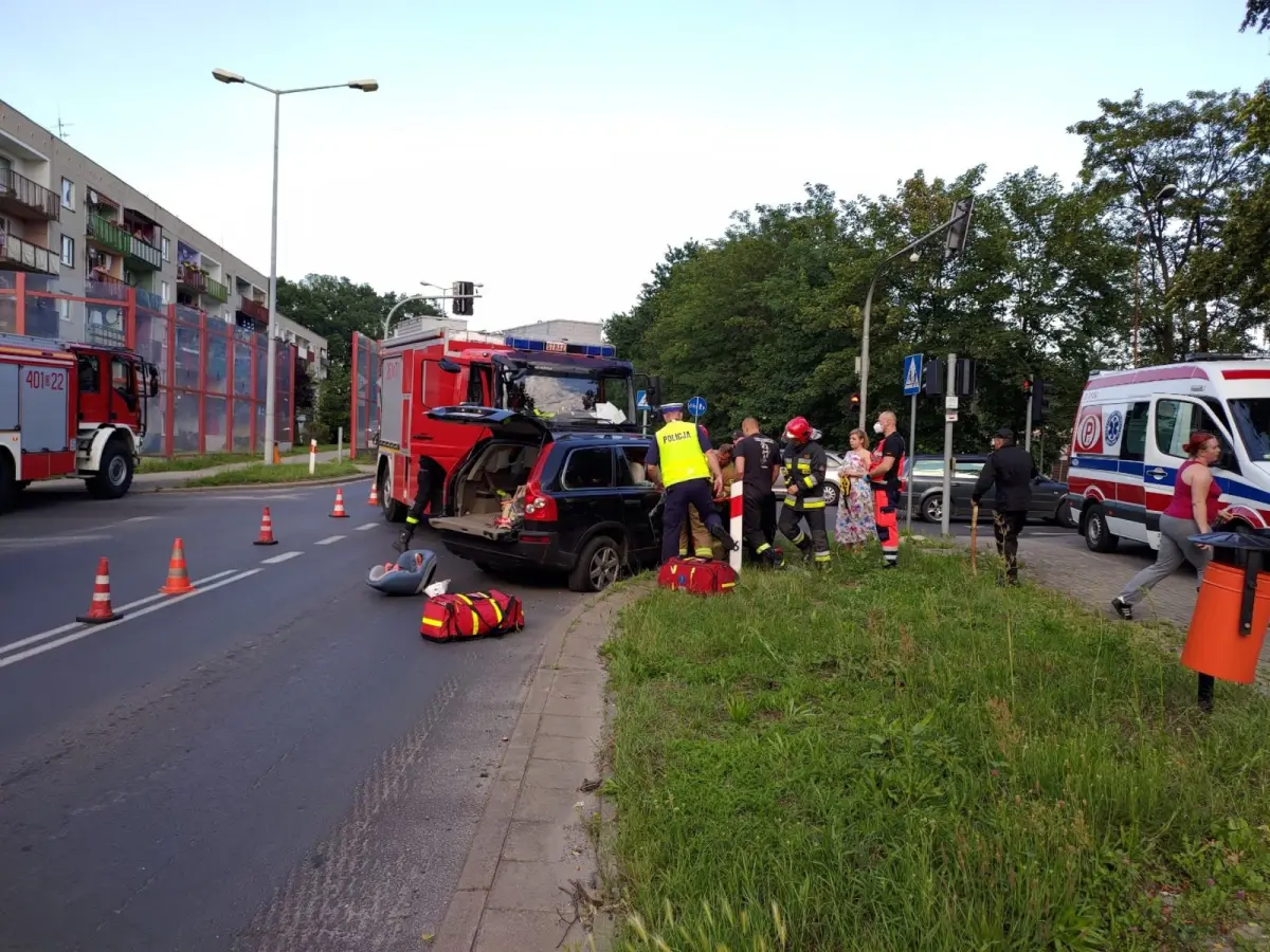 Wypadek na skrzyżowaniu Cieszkowskiego i Staszica