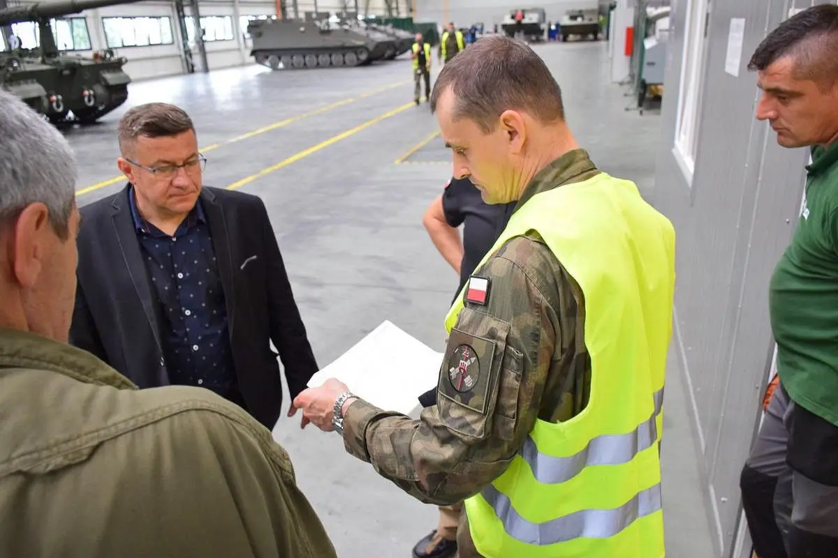 Bolesławieccy artylerzyści: szkolenie specjalistyczne w Hucie Stalowa Wola