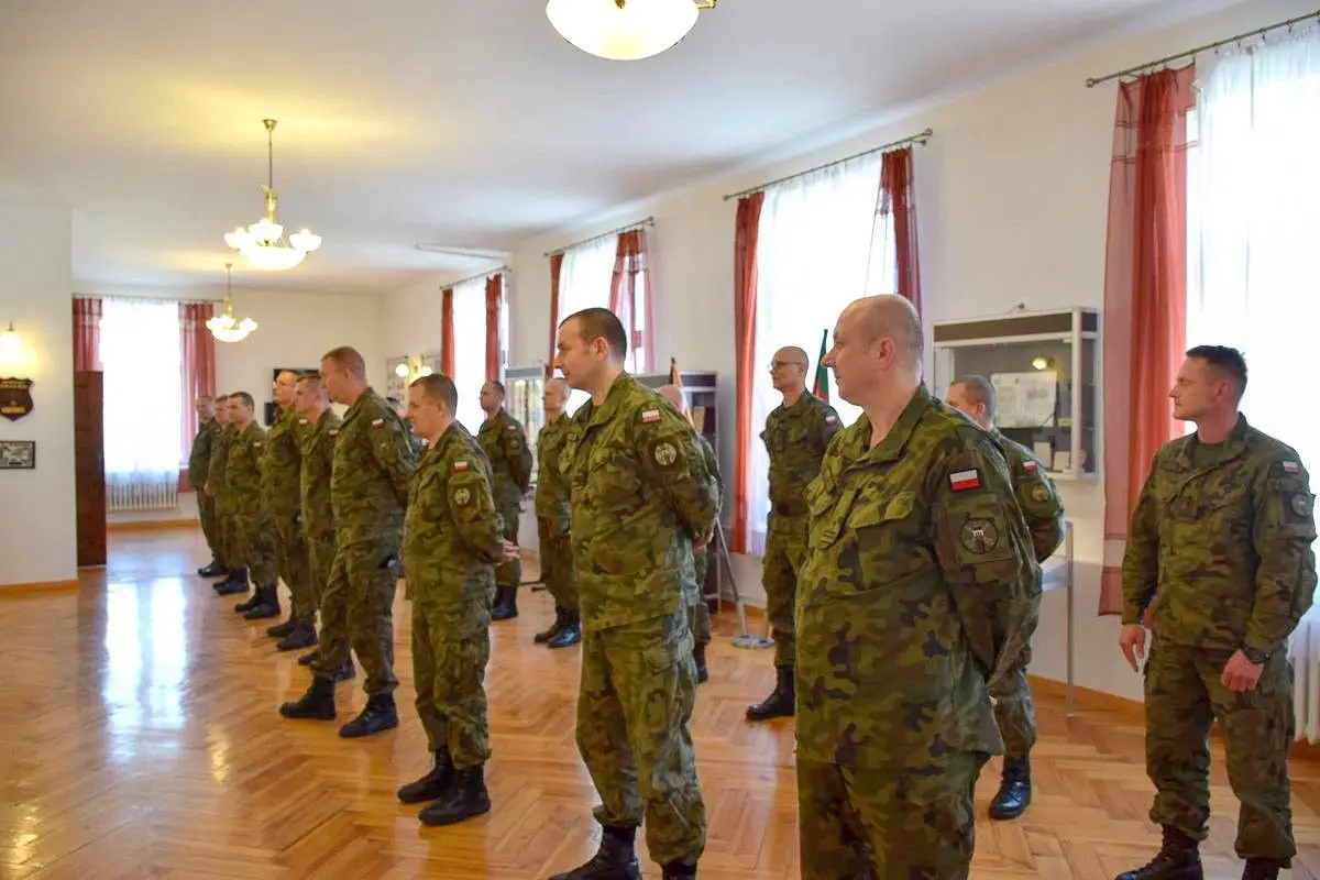 Pierwsze pamiątkowe pierścienie 23 Pułku Artylerii w Bolesławcu rozdane