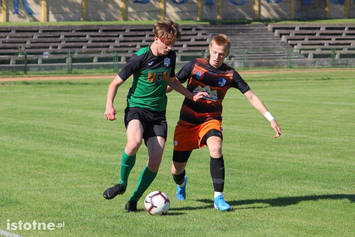 BKS wygrał z Hutnikiem i awansował do finału Okręgowego Pucharu Polski