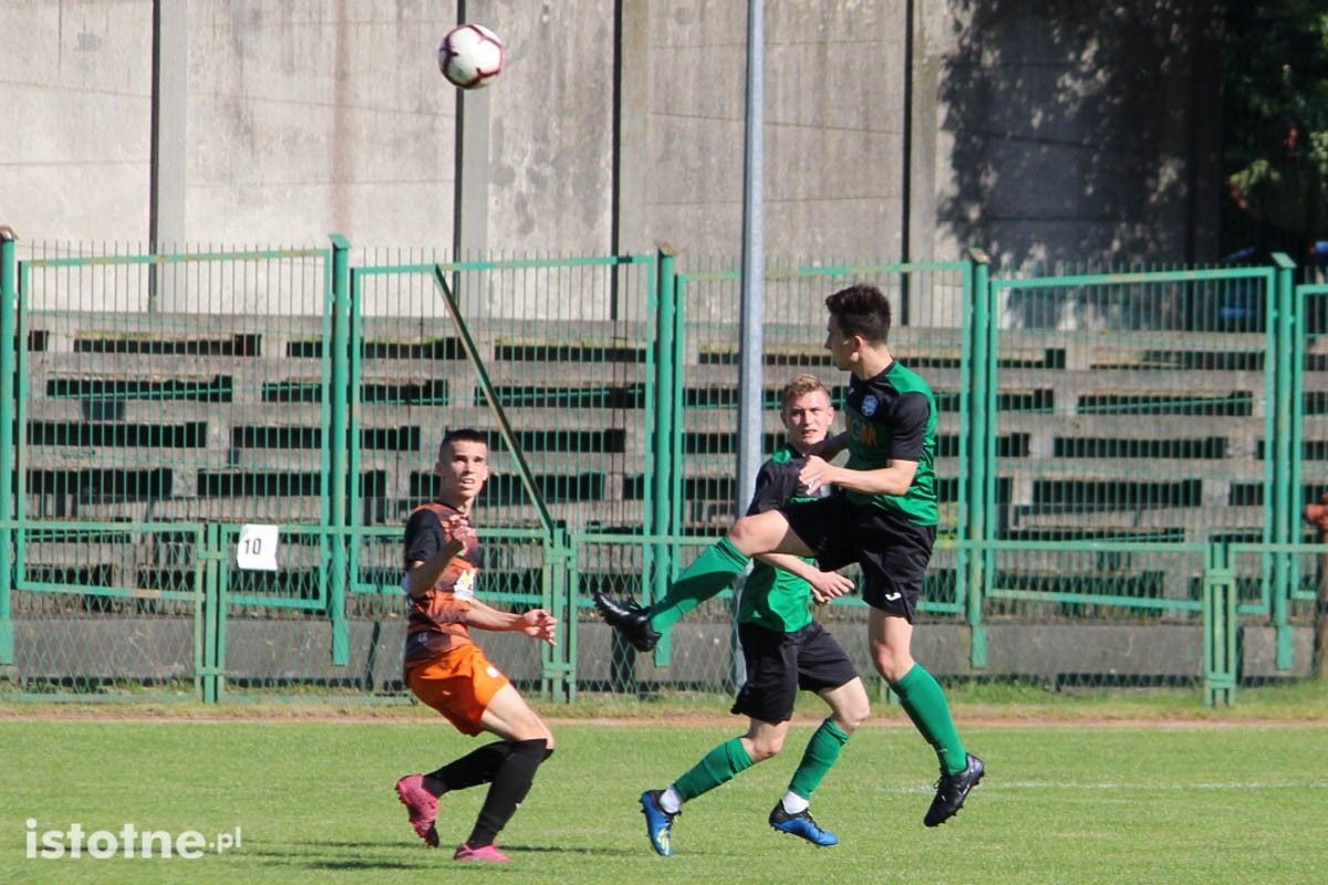 BKS wygrał z Hutnikiem i awansował do finału Okręgowego Pucharu Polski