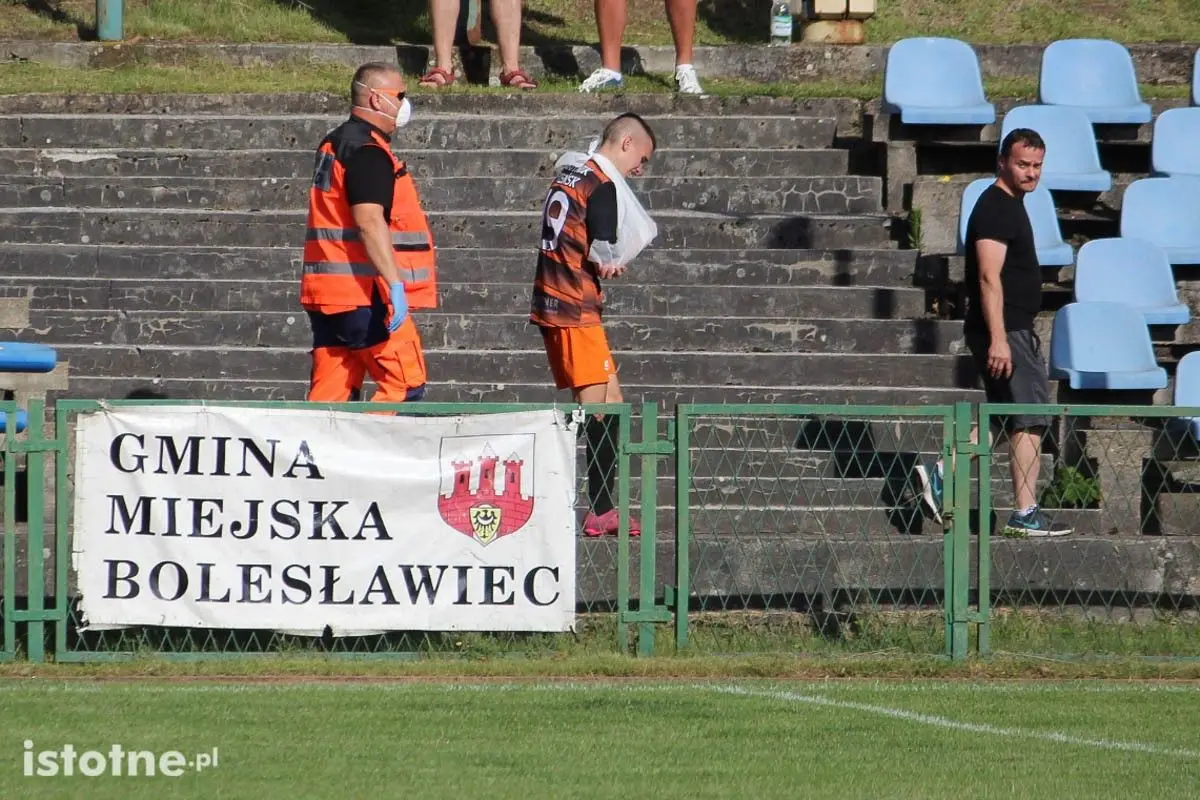 BKS wygrał z Hutnikiem i awansował do finału Okręgowego Pucharu Polski