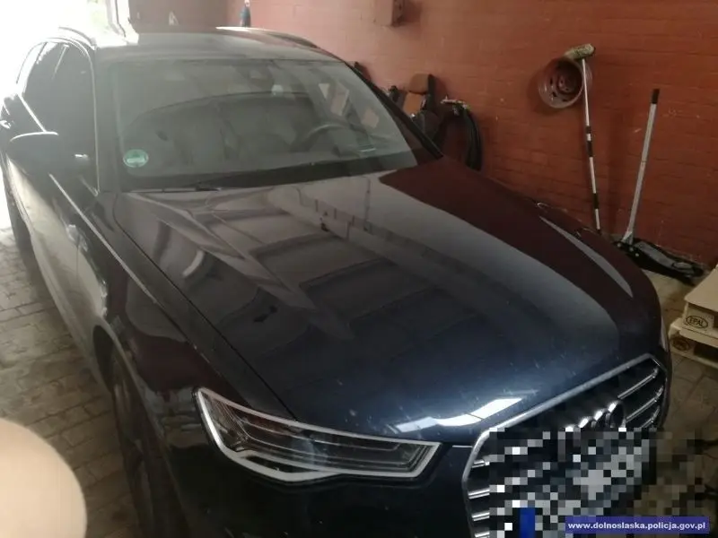 Auto i podejrzany