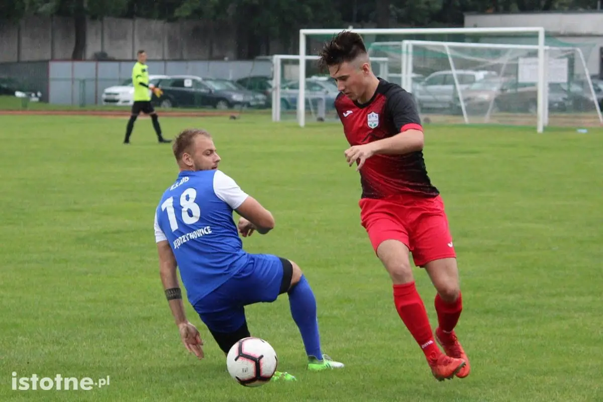 Apis wygrywa z BKS-em w finale Okręgowego Pucharu Polski