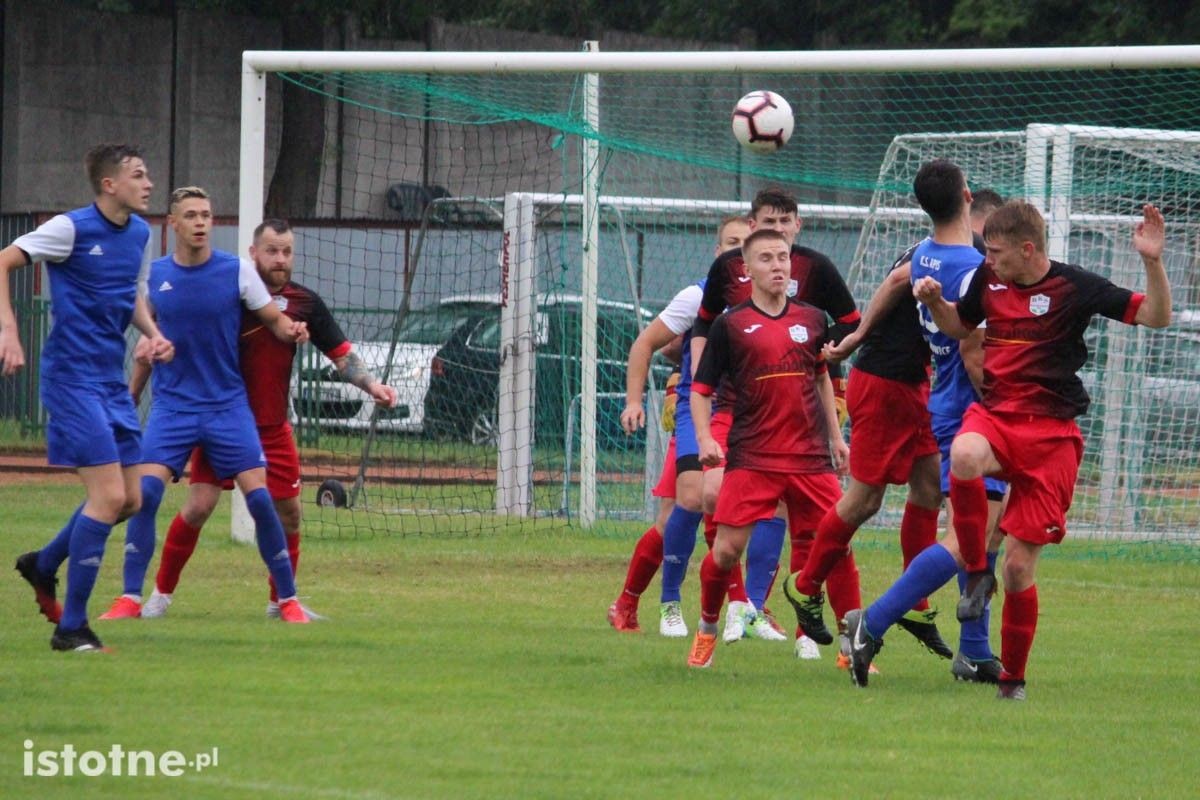 Apis wygrywa z BKS-em w finale Okręgowego Pucharu Polski