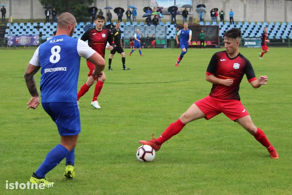 Apis wygrywa z BKS-em w finale Okręgowego Pucharu Polski