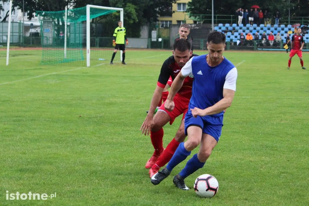 Apis wygrywa z BKS-em w finale Okręgowego Pucharu Polski