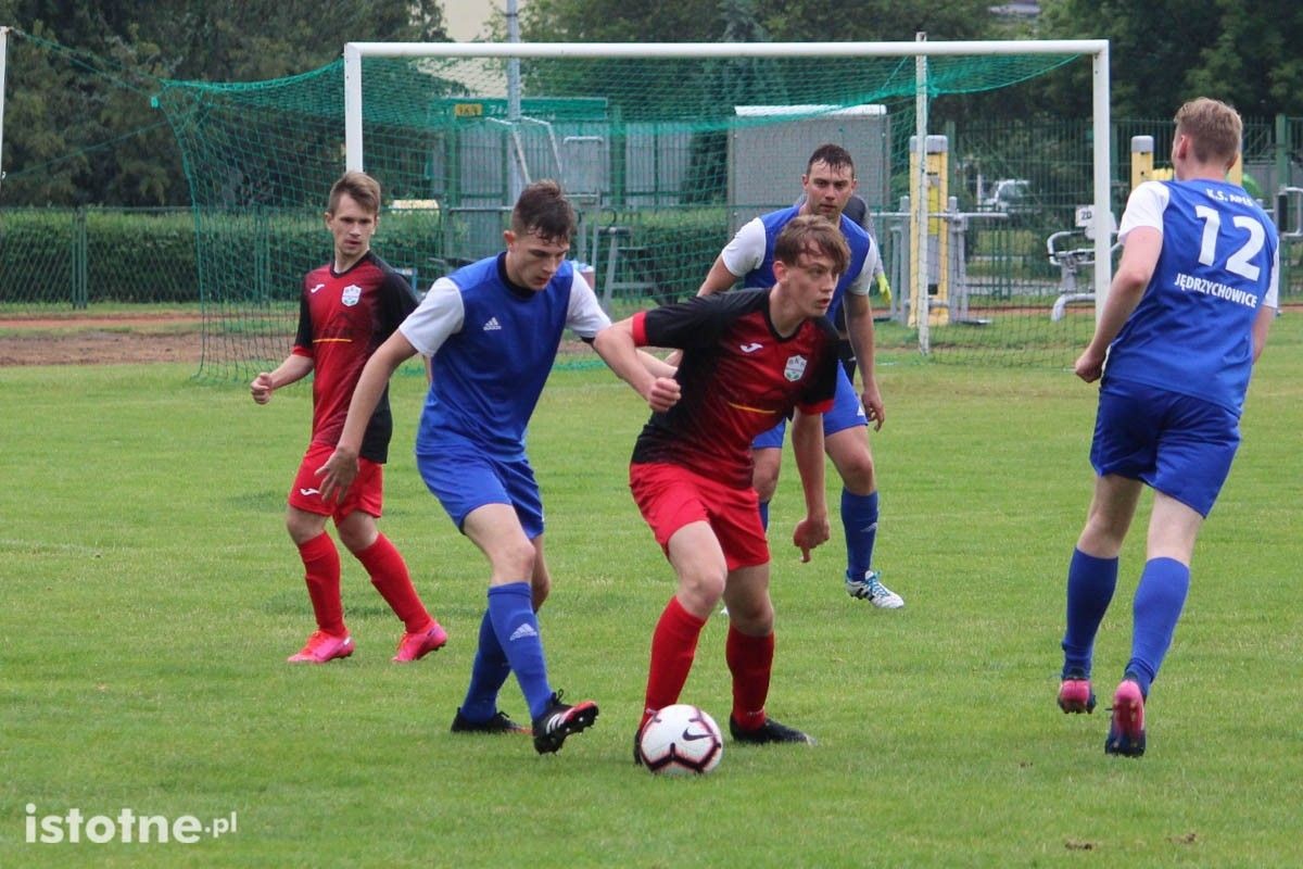 Apis wygrywa z BKS-em w finale Okręgowego Pucharu Polski