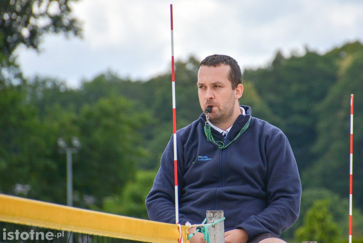 Turniej siatkówki na terenie Ośrodka Wodno-Sportowego w Bolesławcu