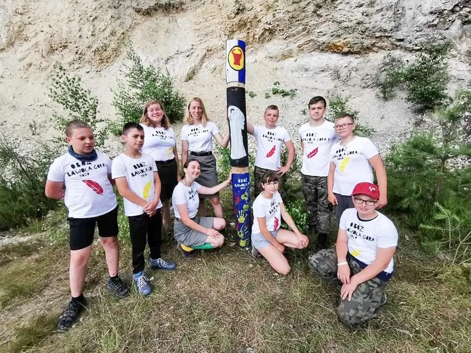 Harcerze z Hufca ZHP Bolesławiec na obozach w Krępnicy (gmina Bolesławiec), Kliczkowie oraz Osieczowie (gmina Osiecznica)