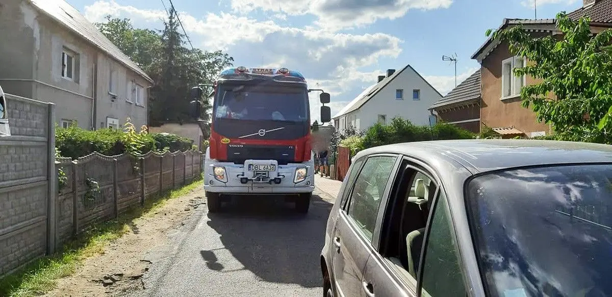 Akcja służb w Gromadce (powiat bolesławiecki)