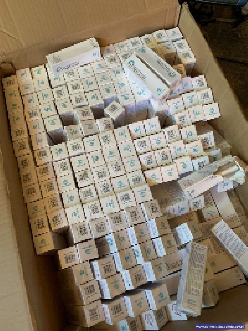 Przechwycone dopalacze o czarnorynkowej wartości ponad 2,5 mln zł