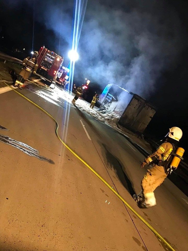 Akcja straży pożarnej na A18