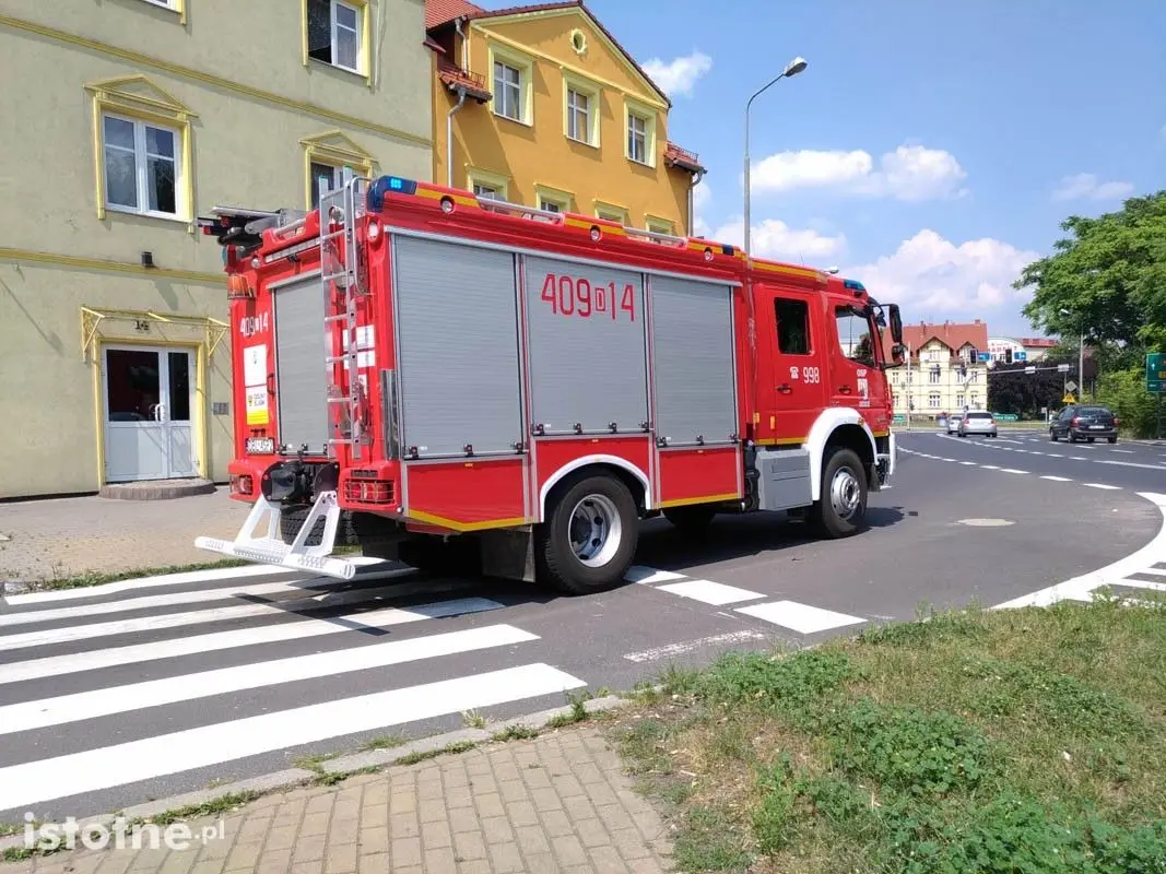 Tłusta plama na drogach w centrum Bolesławca