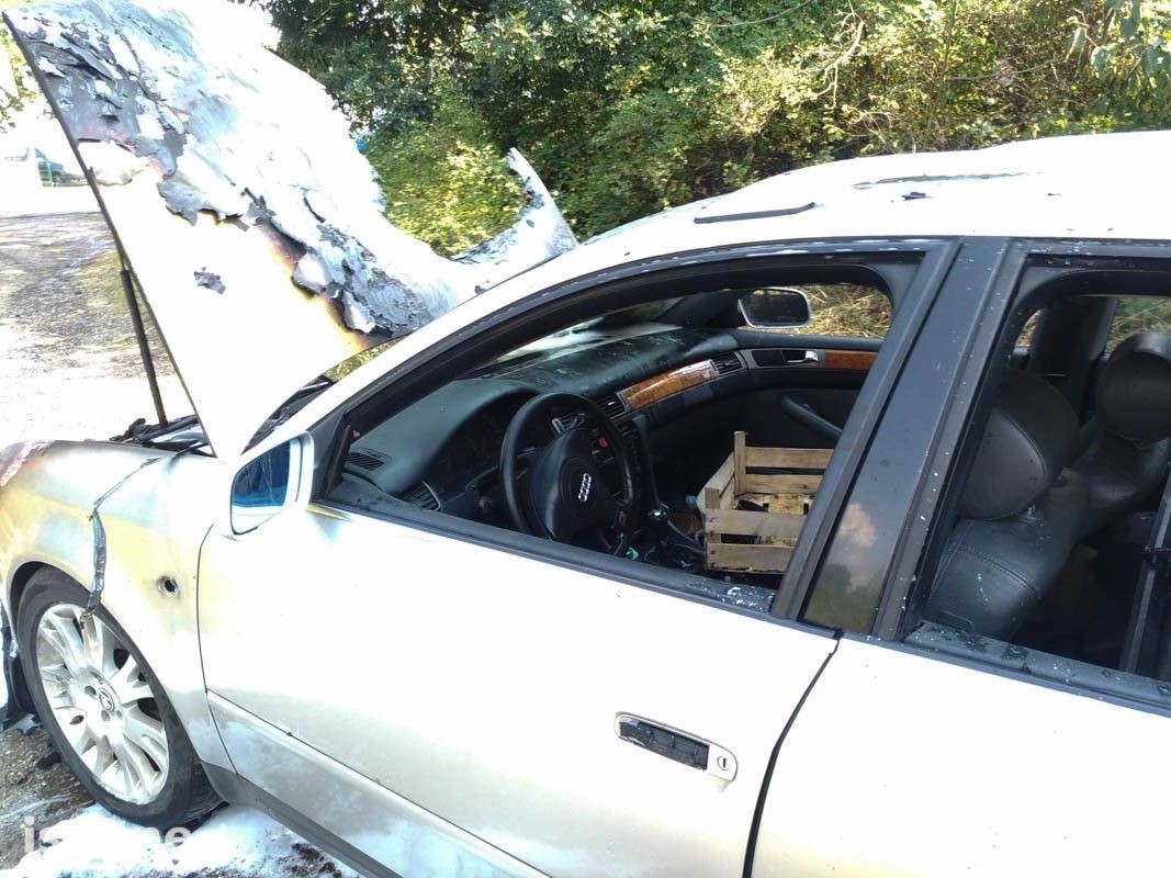 Pożar samochodu Audi przy Kościuszki w Bolesławcu