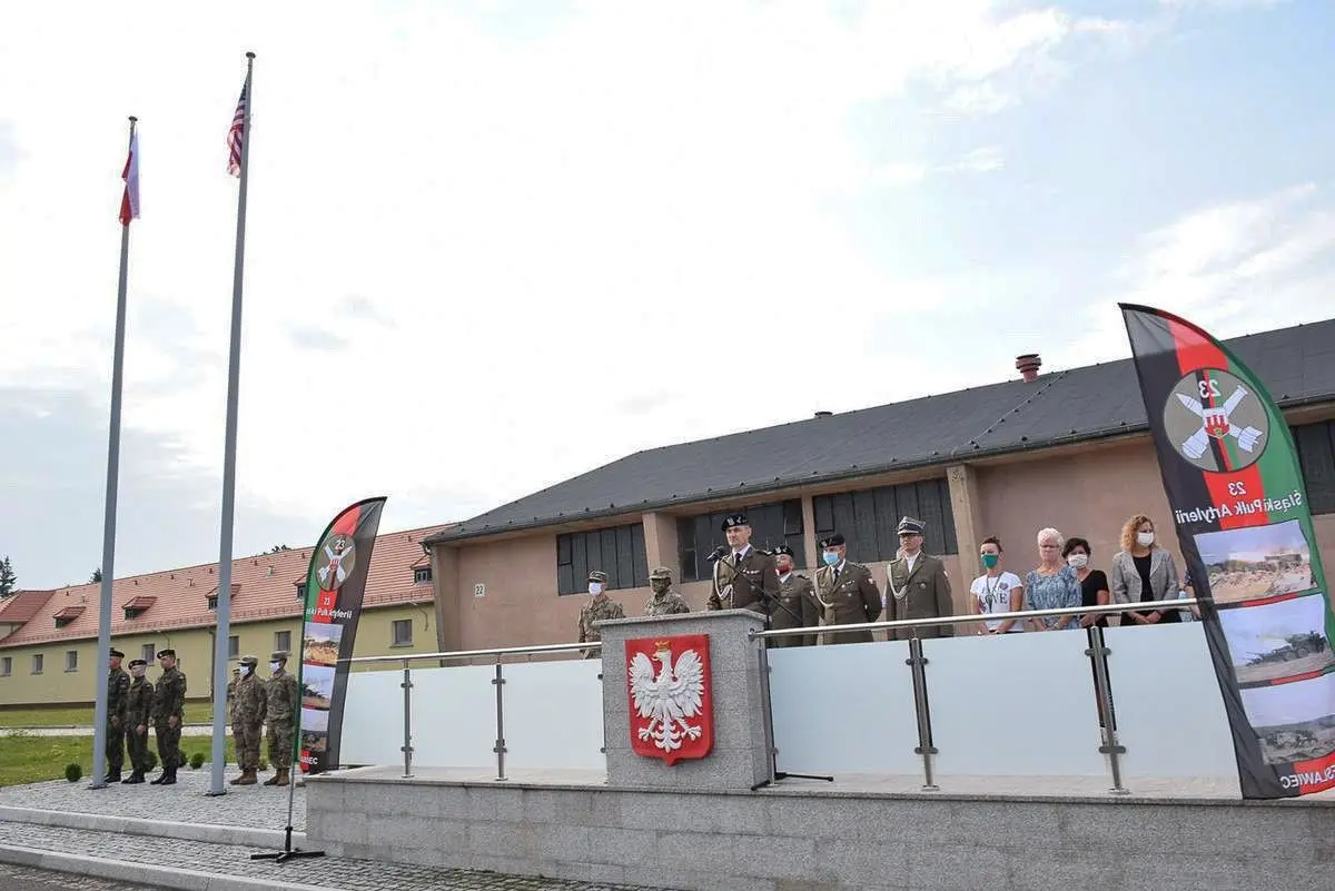 Święto Wojska Polskiego w 23 Pułku Artylerii w Bolesławcu