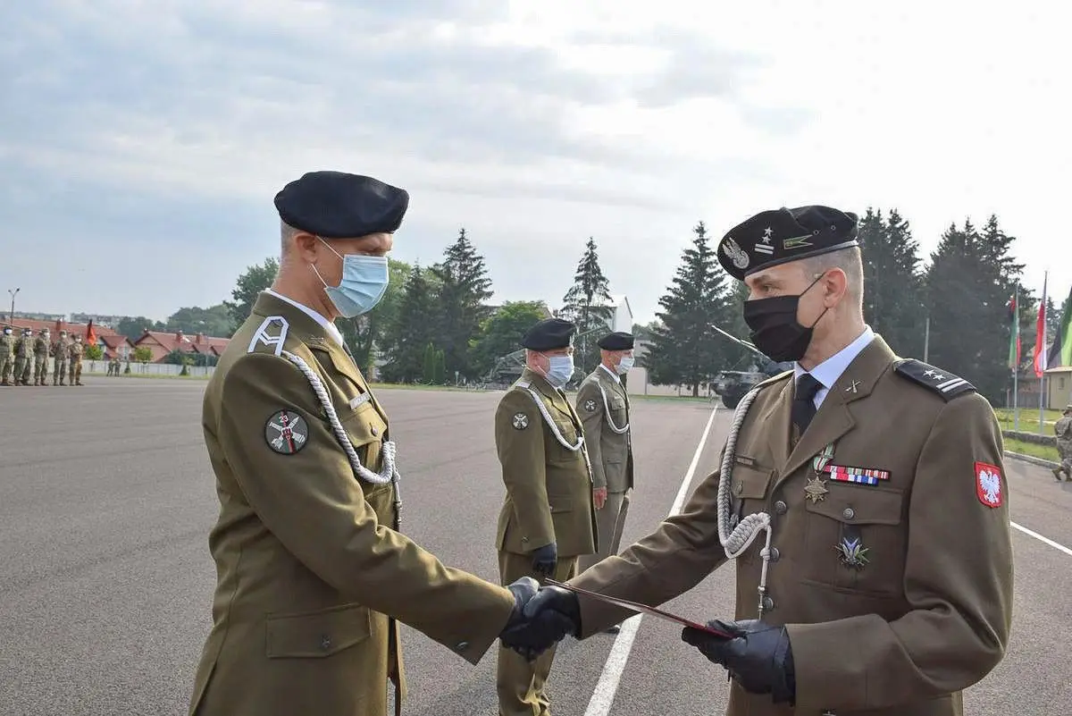 Święto Wojska Polskiego w 23 Pułku Artylerii w Bolesławcu