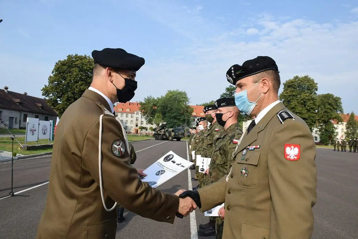 Święto Wojska Polskiego w 23 Pułku Artylerii w Bolesławcu