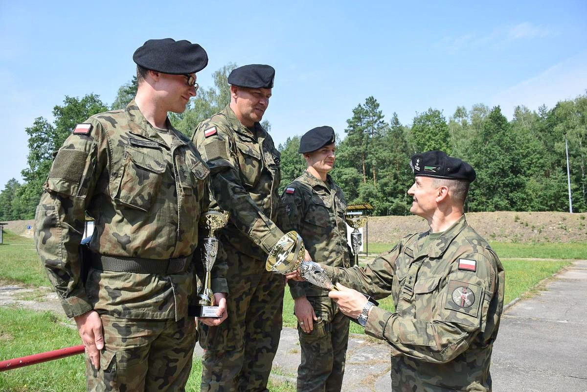 Święto Wojska Polskiego w 23 Pułku Artylerii w Bolesławcu