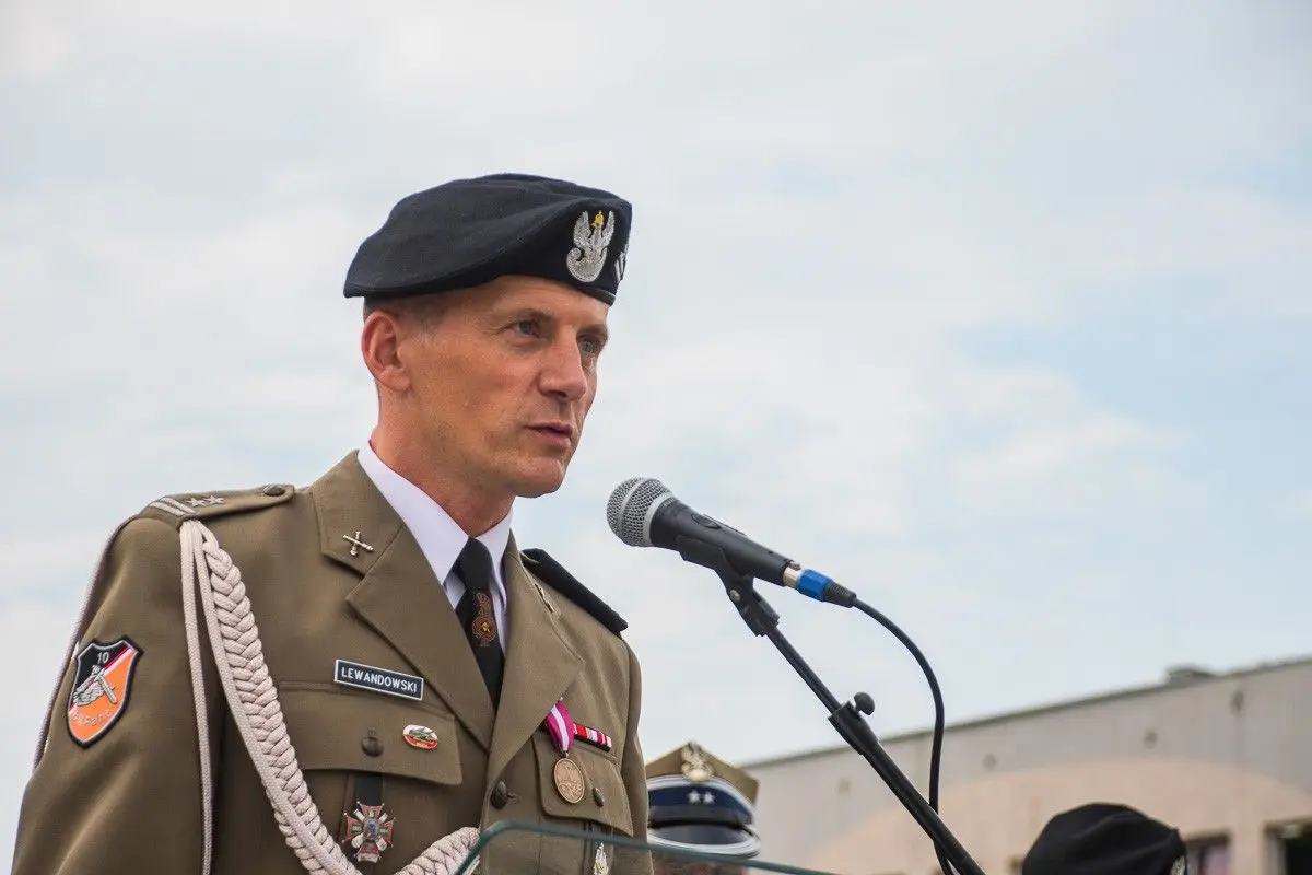 Święto Wojska Polskiego w świętoszowskiej 10 Brygadzie Kawalerii Pancernej