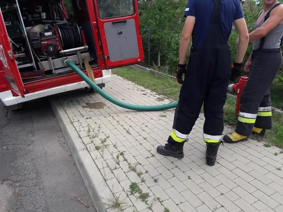 Pożar w byłej klinkierni w Nowogrodźcu (powiat bolesławiecki)