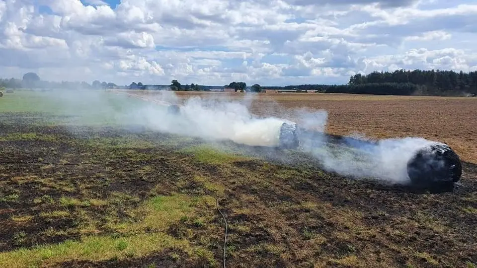 Akcja straży pożarnej w Nowej Wsi (gmina Bolesławiec, powiat bolesławiecki)