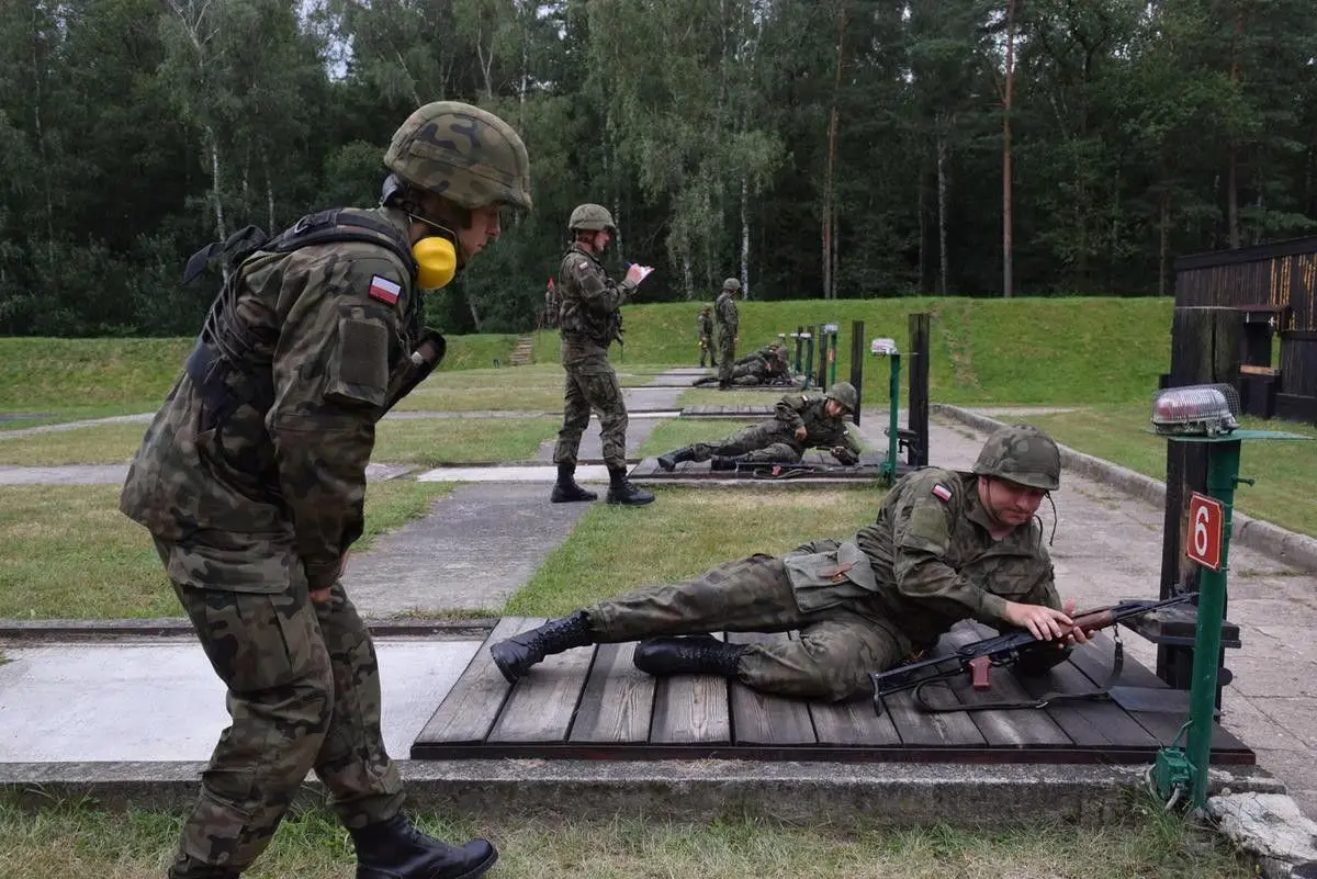 Szkolenie blisko 200 studentów w 23 Pułku Artylerii w Bolesławcu